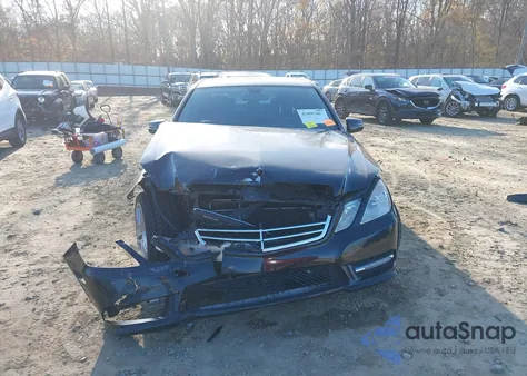 2012 Mercedes-Benz E 350 z USA, uszkodzony, nr VIN WDDHF5KB0CA648830